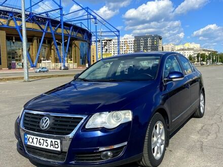 Синий Фольксваген Пассат, объемом двигателя 2 л и пробегом 177 тыс. км за 5600 $, фото 1 на Automoto.ua