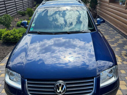 Синий Фольксваген Пассат, объемом двигателя 1.6 л и пробегом 160 тыс. км за 5100 $, фото 1 на Automoto.ua