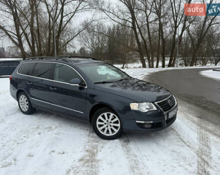 Синій Фольксваген Пассат, об'ємом двигуна 1.97 л та пробігом 320 тис. км за 5700 $, фото 1 на Automoto.ua
