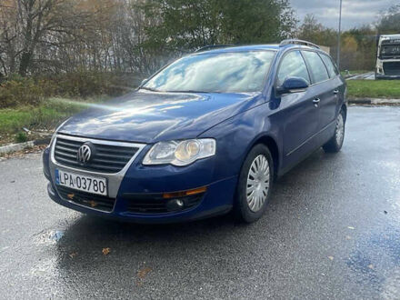 Синій Фольксваген Пассат, об'ємом двигуна 2 л та пробігом 290 тис. км за 2900 $, фото 1 на Automoto.ua