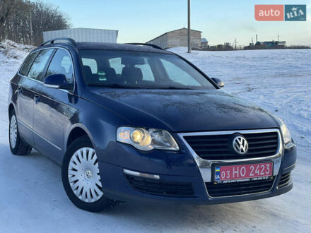 Синий Фольксваген Пассат, объемом двигателя 1.6 л и пробегом 264 тыс. км за 5650 $, фото 1 на Automoto.ua