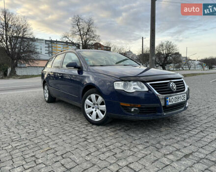 Синій Фольксваген Пассат, об'ємом двигуна 2 л та пробігом 322 тис. км за 5000 $, фото 1 на Automoto.ua