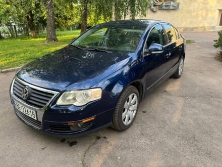 Фольксваген Пассат 2006 в Ровно на Automoto.ua Синий Фольксваген Пассат, объемом двигателя 2 л и пробегом 290 тыс. км за 2350 $, фото 1 на Automoto.ua