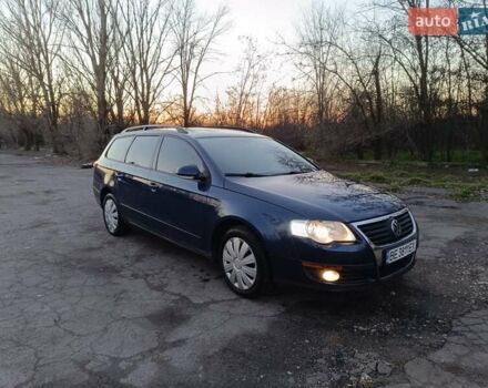 Синий Фольксваген Пассат, объемом двигателя 1.9 л и пробегом 335 тыс. км за 5500 $, фото 1 на Automoto.ua