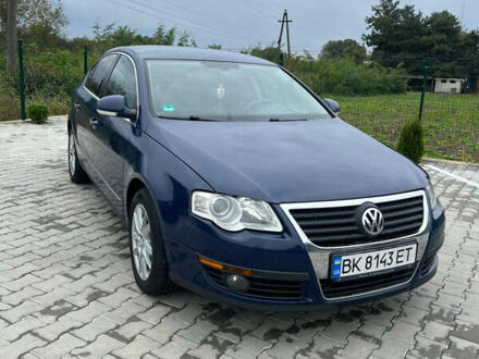 Синій Фольксваген Пассат, об'ємом двигуна 1.97 л та пробігом 395 тис. км за 5999 $, фото 1 на Automoto.ua