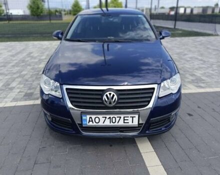 Синий Фольксваген Пассат, объемом двигателя 1.6 л и пробегом 255 тыс. км за 4500 $, фото 1 на Automoto.ua