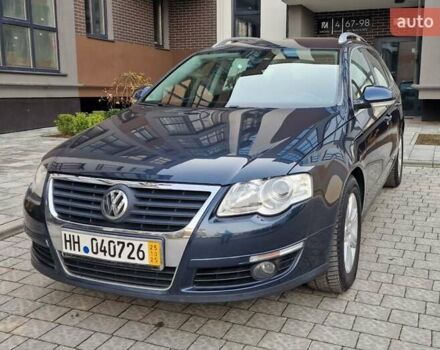 Синий Фольксваген Пассат, объемом двигателя 1.8 л и пробегом 283 тыс. км за 6400 $, фото 1 на Automoto.ua