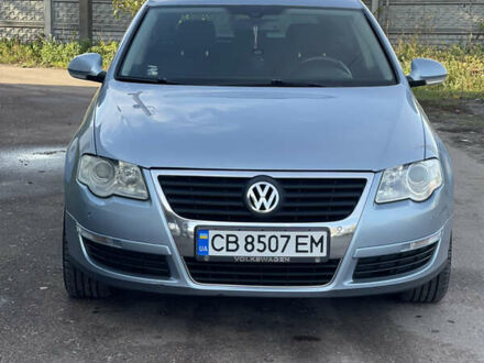 Синий Фольксваген Пассат, объемом двигателя 1.97 л и пробегом 300 тыс. км за 5999 $, фото 1 на Automoto.ua