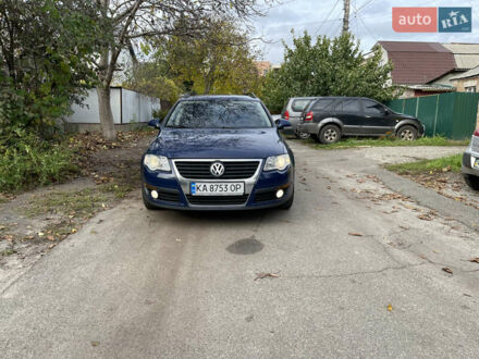 Синий Фольксваген Пассат, объемом двигателя 1.9 л и пробегом 340 тыс. км за 3999 $, фото 1 на Automoto.ua