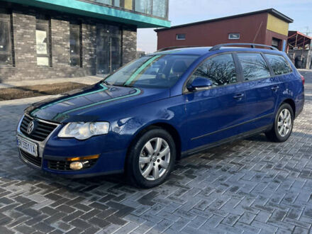 Фольксваген Пассат 2007 в Ровно на Automoto.ua Синий Фольксваген Пассат, объемом двигателя 1.97 л и пробегом 395 тыс. км за 5850 $, фото 1 на Automoto.ua