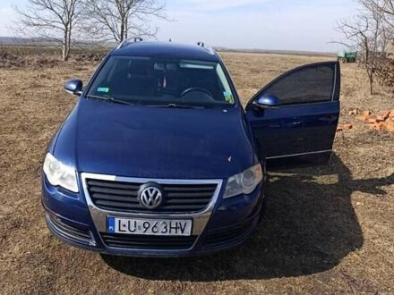 Синий Фольксваген Пассат, объемом двигателя 1.9 л и пробегом 400 тыс. км за 3200 $, фото 1 на Automoto.ua