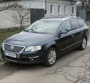 Синий Фольксваген Пассат, объемом двигателя 2 л и пробегом 275 тыс. км за 7500 $, фото 1 на Automoto.ua