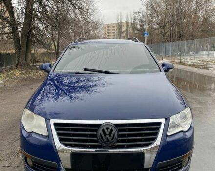 Синий Фольксваген Пассат, объемом двигателя 2 л и пробегом 200 тыс. км за 2700 $, фото 1 на Automoto.ua