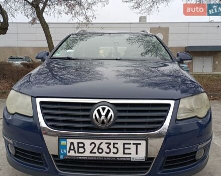 Синий Фольксваген Пассат, объемом двигателя 1.97 л и пробегом 302 тыс. км за 5500 $, фото 1 на Automoto.ua