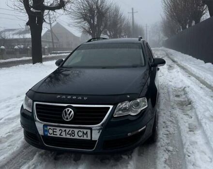 Синий Фольксваген Пассат, объемом двигателя 2 л и пробегом 270 тыс. км за 5700 $, фото 1 на Automoto.ua