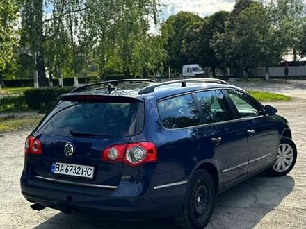 Фольксваген Пассат 2008 в Голованевске на Automoto.ua Синий Фольксваген Пассат, объемом двигателя 2 л и пробегом 297 тыс. км за 5900 $, фото 1 на Automoto.ua