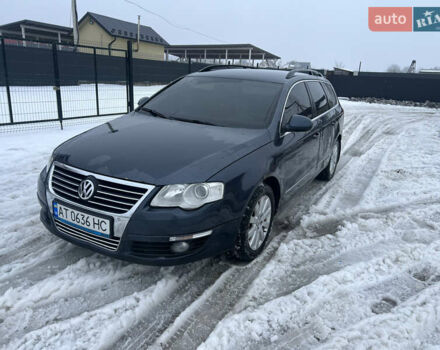 Синий Фольксваген Пассат, объемом двигателя 1.97 л и пробегом 293 тыс. км за 4500 $, фото 1 на Automoto.ua