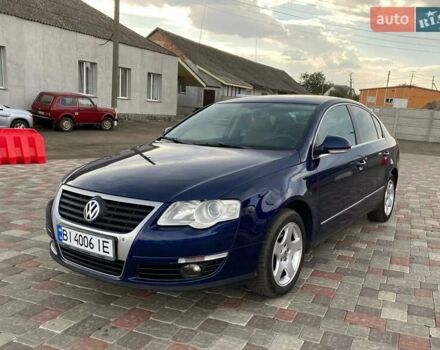 Синий Фольксваген Пассат, объемом двигателя 1.8 л и пробегом 205 тыс. км за 5900 $, фото 1 на Automoto.ua