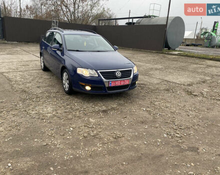 Синий Фольксваген Пассат, объемом двигателя 1.4 л и пробегом 141 тыс. км за 7150 $, фото 1 на Automoto.ua
