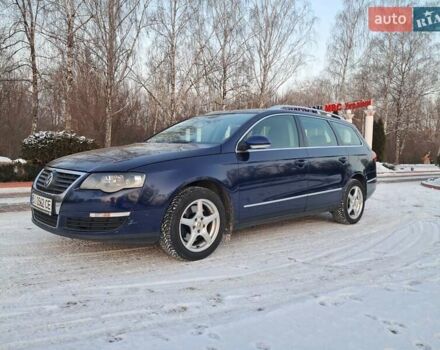 Синий Фольксваген Пассат, объемом двигателя 1.4 л и пробегом 250 тыс. км за 5900 $, фото 1 на Automoto.ua