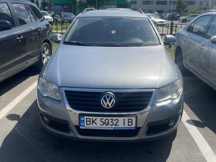 Синий Фольксваген Пассат, объемом двигателя 1.8 л и пробегом 279 тыс. км за 7800 $, фото 1 на Automoto.ua