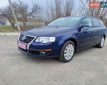 Синий Фольксваген Пассат, объемом двигателя 1.4 л и пробегом 249 тыс. км за 6400 $, фото 1 на Automoto.ua