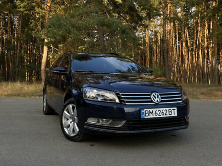Фольксваген Пассат 2011 в Ромнах на Automoto.ua Синий Фольксваген Пассат, объемом двигателя 1.6 л и пробегом 294 тыс. км за 8500 $, фото 1 на Automoto.ua