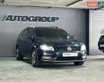 Фольксваген Пассат 2011 в Одессе на Automoto.ua Синий Фольксваген Пассат, объемом двигателя 1.4 л и пробегом 350 тыс. км за 8300 $, фото 1 на Automoto.ua