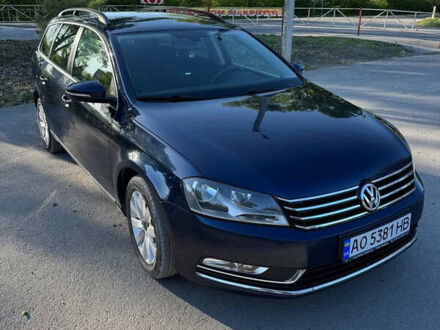 Синий Фольксваген Пассат, объемом двигателя 1.97 л и пробегом 266 тыс. км за 9199 $, фото 1 на Automoto.ua