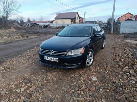 Синий Фольксваген Пассат, объемом двигателя 2.5 л и пробегом 306 тыс. км за 8800 $, фото 1 на Automoto.ua