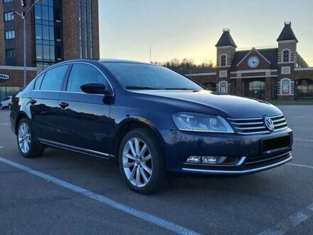 Синий Фольксваген Пассат, объемом двигателя 1.8 л и пробегом 150 тыс. км за 10500 $, фото 1 на Automoto.ua