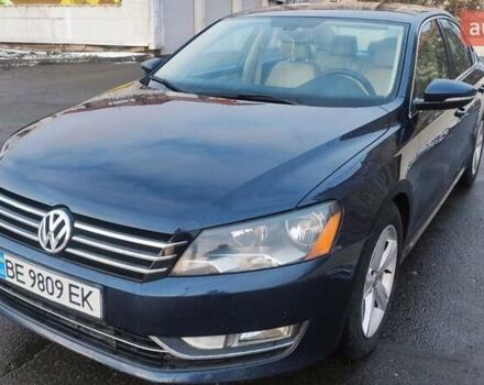 Синий Фольксваген Пассат, объемом двигателя 2.5 л и пробегом 241 тыс. км за 11200 $, фото 1 на Automoto.ua