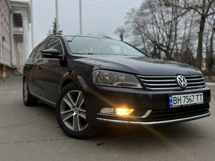 Синий Фольксваген Пассат, объемом двигателя 1.39 л и пробегом 175 тыс. км за 8500 $, фото 1 на Automoto.ua