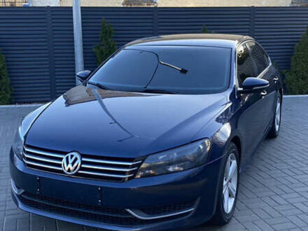 Синий Фольксваген Пассат, объемом двигателя 2.5 л и пробегом 210 тыс. км за 11300 $, фото 1 на Automoto.ua