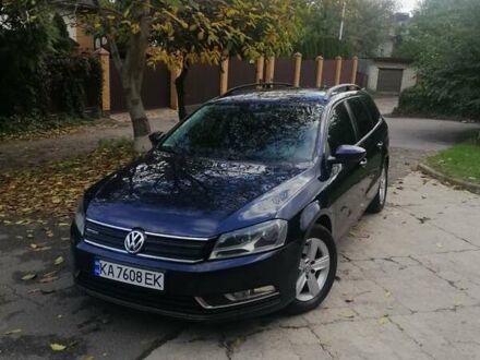 Синий Фольксваген Пассат, объемом двигателя 1.6 л и пробегом 285 тыс. км за 10500 $, фото 1 на Automoto.ua