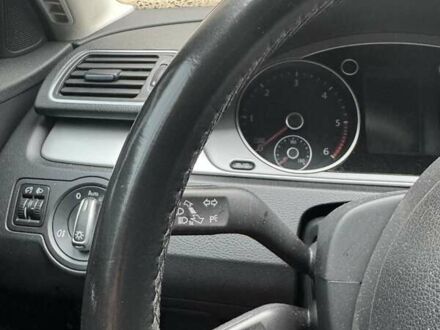 Синій Фольксваген Пассат, об'ємом двигуна 1.6 л та пробігом 240 тис. км за 9700 $, фото 1 на Automoto.ua