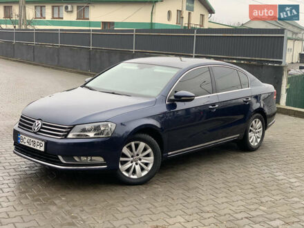 Синий Фольксваген Пассат, объемом двигателя 1.6 л и пробегом 220 тыс. км за 8699 $, фото 1 на Automoto.ua