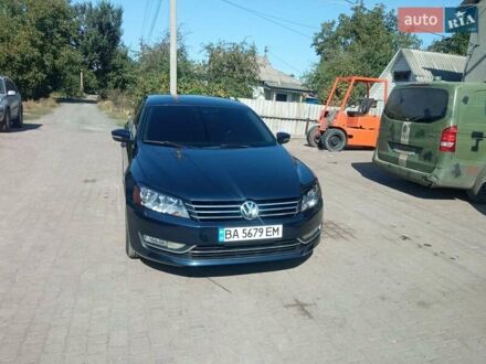 Фольксваген Пассат 2013 в Гайвороне на Automoto.ua Синий Фольксваген Пассат, объемом двигателя 1.8 л и пробегом 205 тыс. км за 10200 $, фото 1 на Automoto.ua