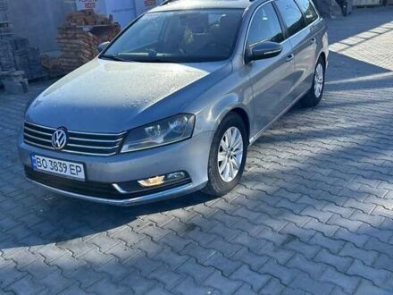 Синий Фольксваген Пассат, объемом двигателя 2 л и пробегом 277 тыс. км за 9000 $, фото 1 на Automoto.ua