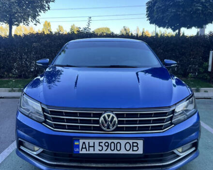 Синий Фольксваген Пассат, объемом двигателя 1.8 л и пробегом 260 тыс. км за 11500 $, фото 1 на Automoto.ua