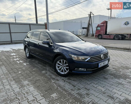 Синій Фольксваген Пассат, об'ємом двигуна 1.6 л та пробігом 320 тис. км за 11600 $, фото 1 на Automoto.ua