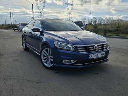 Фольксваген Пассат 2016 в Луцке на Automoto.ua Синий Фольксваген Пассат, объемом двигателя 1.8 л и пробегом 255 тыс. км за 12199 $, фото 1 на Automoto.ua