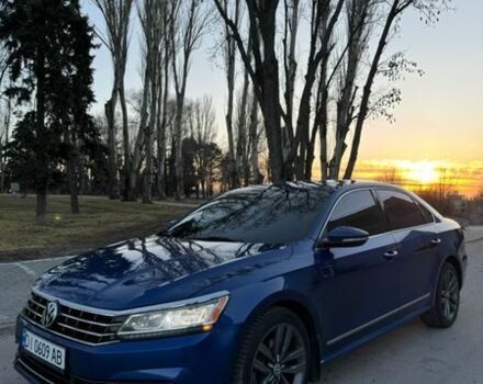 Синий Фольксваген Пассат, объемом двигателя 1.78 л и пробегом 160 тыс. км за 12300 $, фото 1 на Automoto.ua