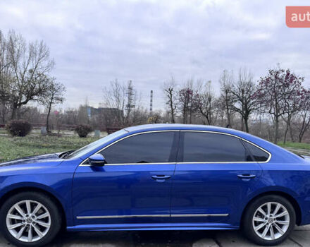 Синий Фольксваген Пассат, объемом двигателя 1.8 л и пробегом 149 тыс. км за 14200 $, фото 1 на Automoto.ua