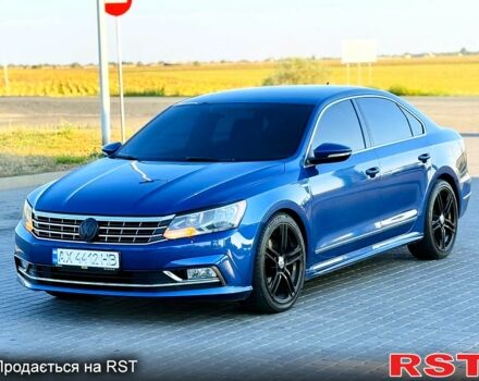 Синий Фольксваген Пассат, объемом двигателя 1.8 л и пробегом 170 тыс. км за 10999 $, фото 1 на Automoto.ua
