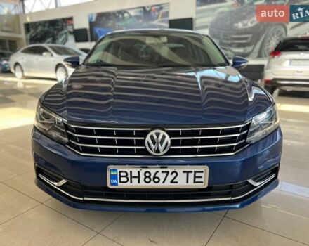 Синий Фольксваген Пассат, объемом двигателя 1.8 л и пробегом 191 тыс. км за 12800 $, фото 1 на Automoto.ua