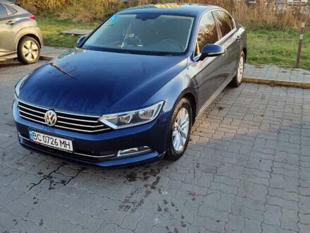 Синий Фольксваген Пассат, объемом двигателя 1.6 л и пробегом 217 тыс. км за 14300 $, фото 1 на Automoto.ua
