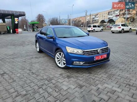 Синий Фольксваген Пассат, объемом двигателя 1.8 л и пробегом 256 тыс. км за 11499 $, фото 1 на Automoto.ua