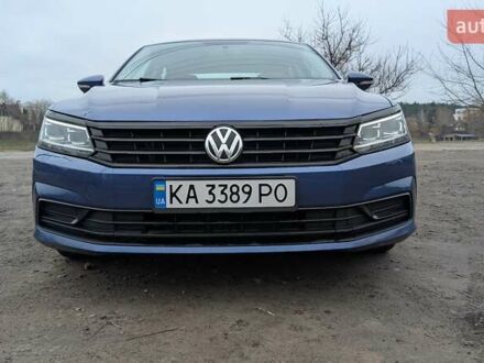 Синий Фольксваген Пассат, объемом двигателя 1.8 л и пробегом 160 тыс. км за 9700 $, фото 1 на Automoto.ua