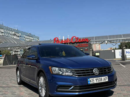 Синий Фольксваген Пассат, объемом двигателя 1.8 л и пробегом 160 тыс. км за 14500 $, фото 1 на Automoto.ua